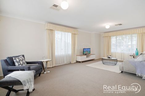 Property photo of 11 Farnborough Court Wattle Grove NSW 2173