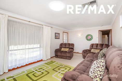 Property photo of 9 Karoom Drive Glenfield Park NSW 2650