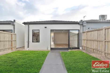 Property photo of 34 Palmdale Crescent Mambourin VIC 3024