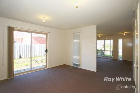 Property photo of 27 Glenaire Crescent Cranbourne West VIC 3977