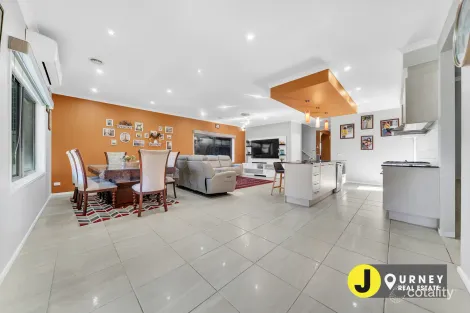Property photo of 13 Pygora Way Clyde North VIC 3978