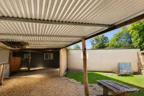 Property photo of 73 Goanna Flats Road Rubyvale QLD 4702