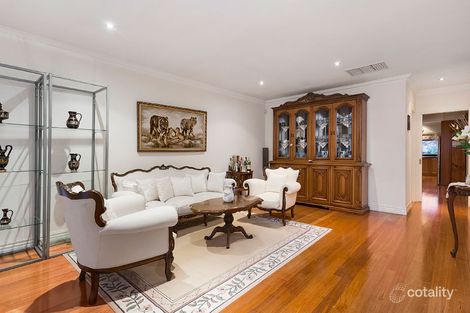 Property photo of 19 Samuel Court Bundoora VIC 3083