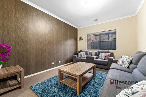 Property photo of 212 Duff Street Cranbourne West VIC 3977