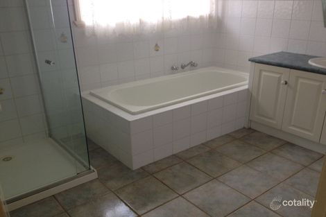 Property photo of 4 Redan Close Hoppers Crossing VIC 3029