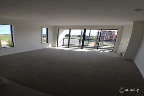 Property photo of 2 Quay Boulevard Werribee South VIC 3030