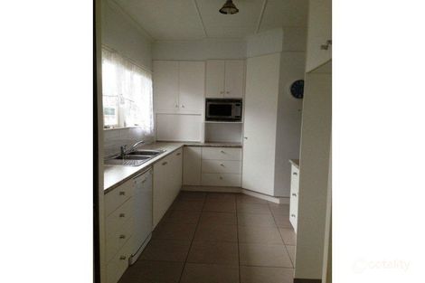 Property photo of 2 Vivian Street Eastern Heights QLD 4305