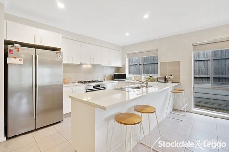 Property photo of 10 Bluejay Road Doreen VIC 3754