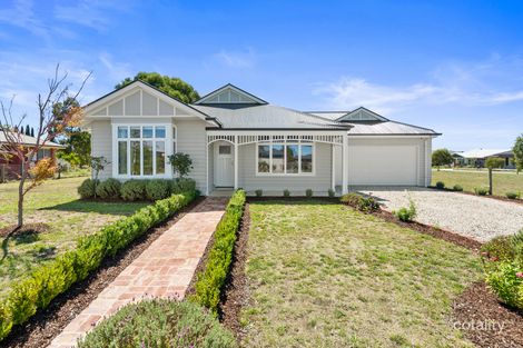 Property photo of 25 Cheriton Drive Riddells Creek VIC 3431