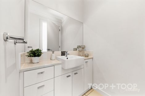 Property photo of 18 Shalford Terrace Campbelltown SA 5074