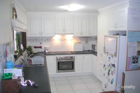 Property photo of 28 Upton Crescent Narre Warren VIC 3805