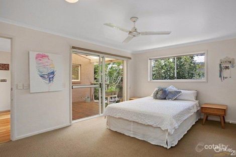 Property photo of 2 Moonare Crescent Noosa Heads QLD 4567