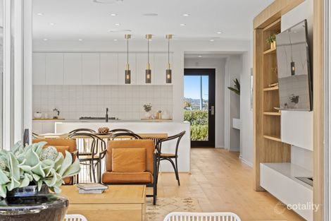Property photo of 33 William Maker Drive Orange NSW 2800