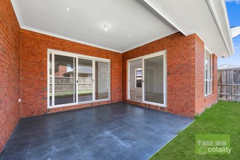 Property photo of 28 Holly Drive Point Cook VIC 3030