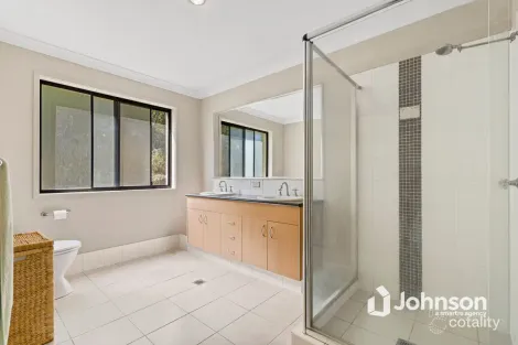 Property photo of 21 Whitely Circuit Maudsland QLD 4210