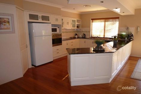Property photo of 3 Midhurst Court Arundel QLD 4214