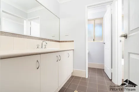 Property photo of 51B Eakins Crescent Wandina WA 6530