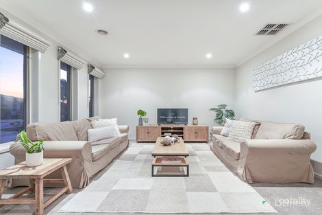 Property photo of 37 Pepperbush Circuit Cranbourne VIC 3977