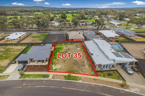 8 Keewong Dr, Strathfieldsaye, VIC 3551