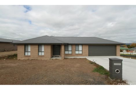 Property photo of 19 Graham Drive Kelso NSW 2795