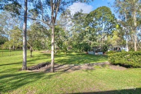 Property photo of 30 Craigerne Court Chuwar QLD 4306