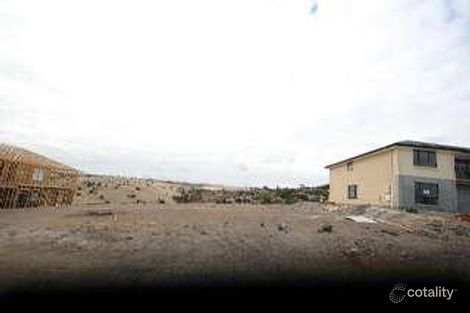24 Kodaro Rd, Hallett Cove, SA 5158