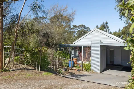 18 Blue Mount Rd, Trentham, VIC 3458