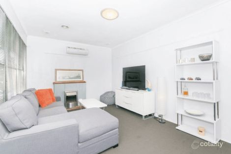 Property photo of 14 Gavin Street Jacana VIC 3047