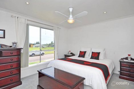 Property photo of 20 Lee-Ann Crescent Cessnock NSW 2325