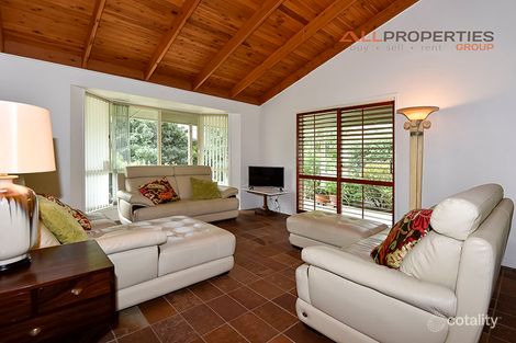 Property photo of 22 Junee Court Heritage Park QLD 4118
