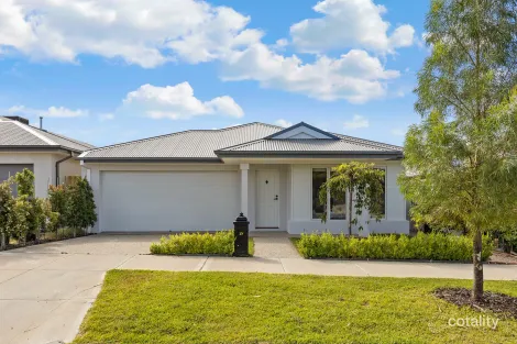 Property photo of 37 Cava Circuit Sunbury VIC 3429