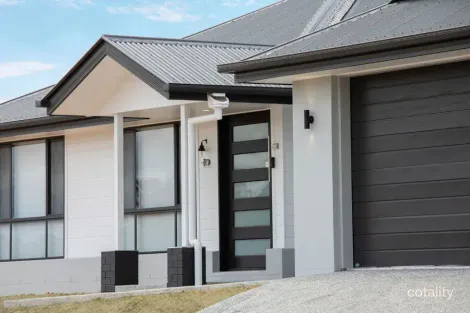 Property photo of 10 Beaumont Close Hatton Vale QLD 4341