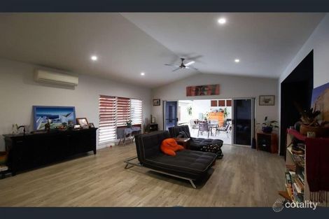 15 Leslie Lane, South Mission Beach, QLD 4852