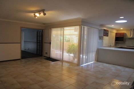 Property photo of 5 Oberon Court Waikiki WA 6169