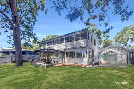 43 Blue Bay Cres, Macleay Island, QLD 4184