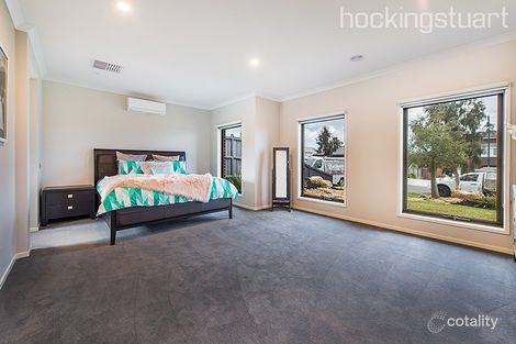 Property photo of 4 Ponds Way Narre Warren North VIC 3804