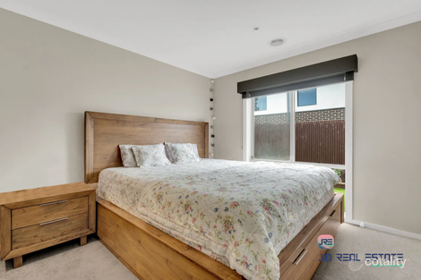 Property photo of 3 Castletown Boulevard Weir Views VIC 3338