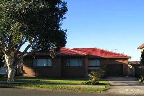 8 Drummoyne Cres, St Johns Park, NSW 2176