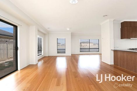 Property photo of 58 Sanctuary Lakes East Boulevard Point Cook VIC 3030