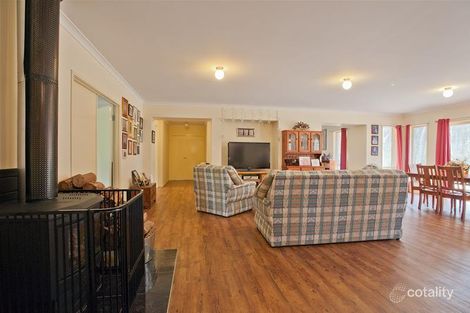 Property photo of 60 Tooheys Close Gordon VIC 3345