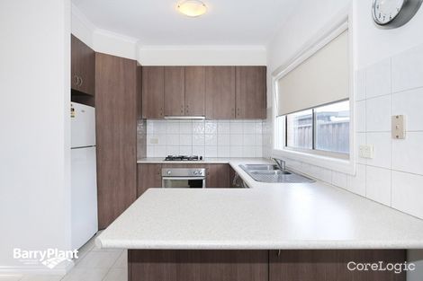 Property photo of 13 Oakville Place Craigieburn VIC 3064