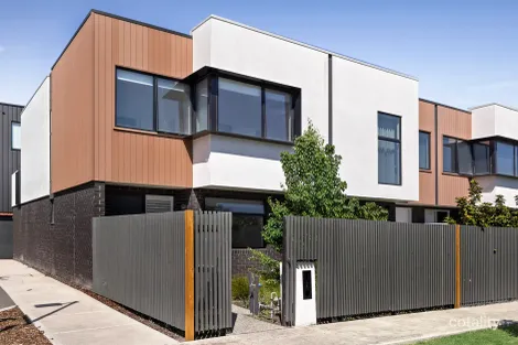 Property photo of 32 Misten Avenue Altona North VIC 3025