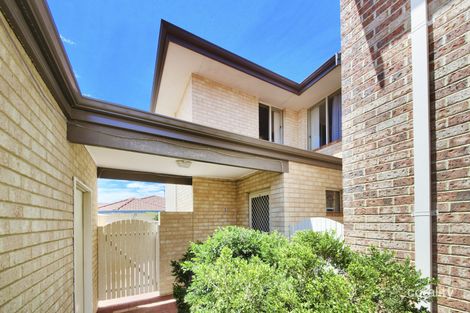 Property photo of 3/258 Flinders Street Nollamara WA 6061