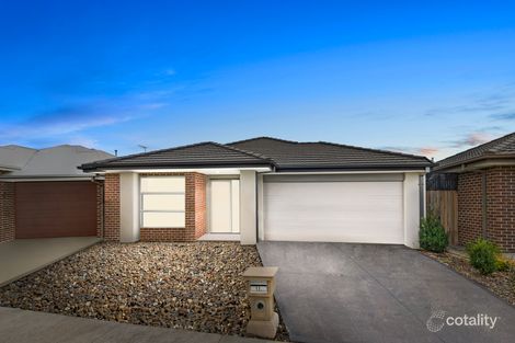 Property photo of 11 Taworri Crescent Werribee VIC 3030