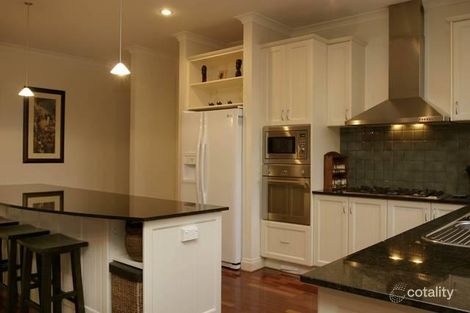 Property photo of 15 Peppertree Avenue Narre Warren South VIC 3805