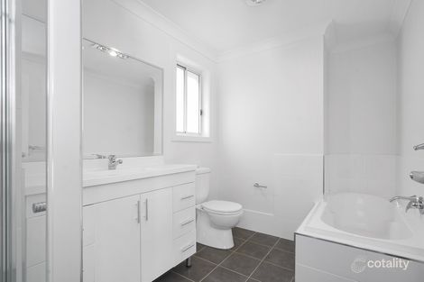 Property photo of 39 Assisi Circuit Mount Hutton NSW 2290