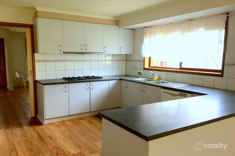 Property photo of 19 Westcott Parade Rockbank VIC 3335