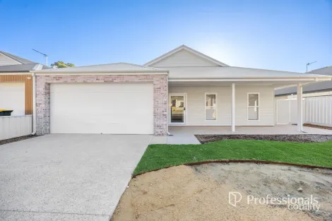 Property photo of 5 Lambert Loop College Grove WA 6230