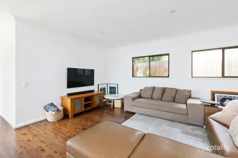Property photo of 48 Kenneth Road Manly Vale NSW 2093