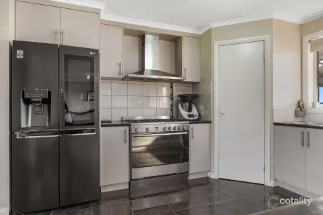 Property photo of 9 Highfield Road Mitchell Park VIC 3355